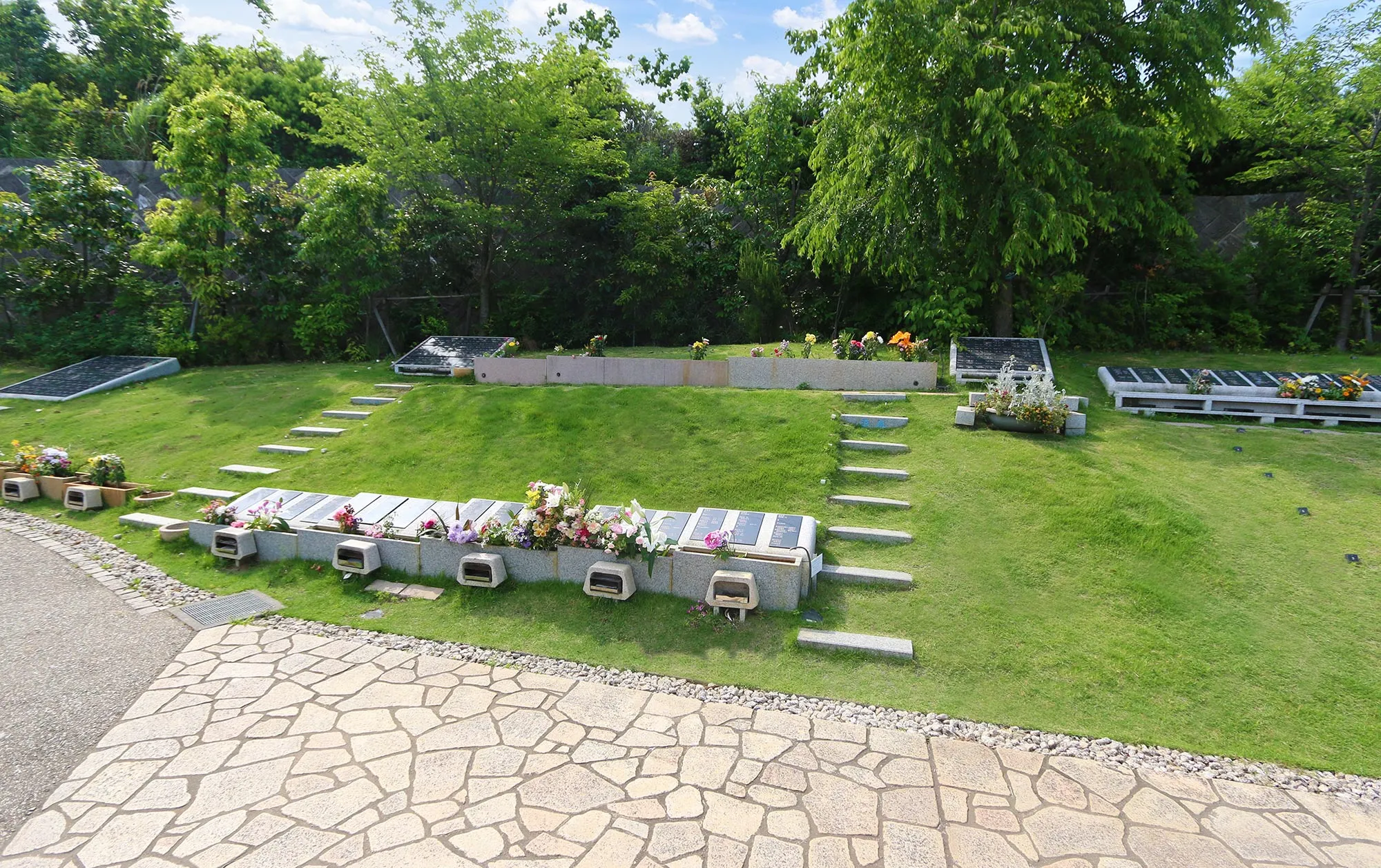 町田いずみ浄苑 芝生墓所エリア