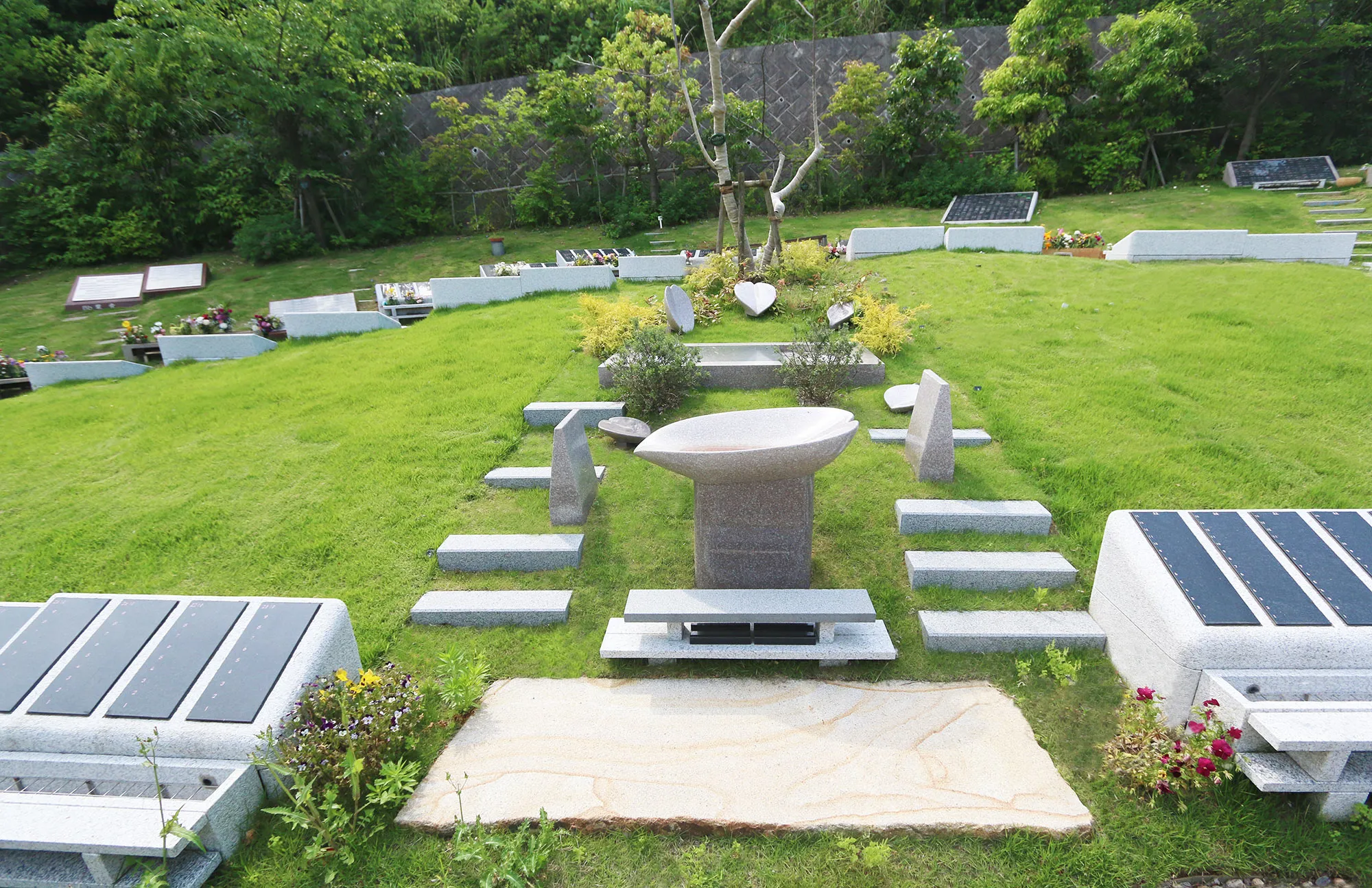 町田いずみ浄苑 園内風景