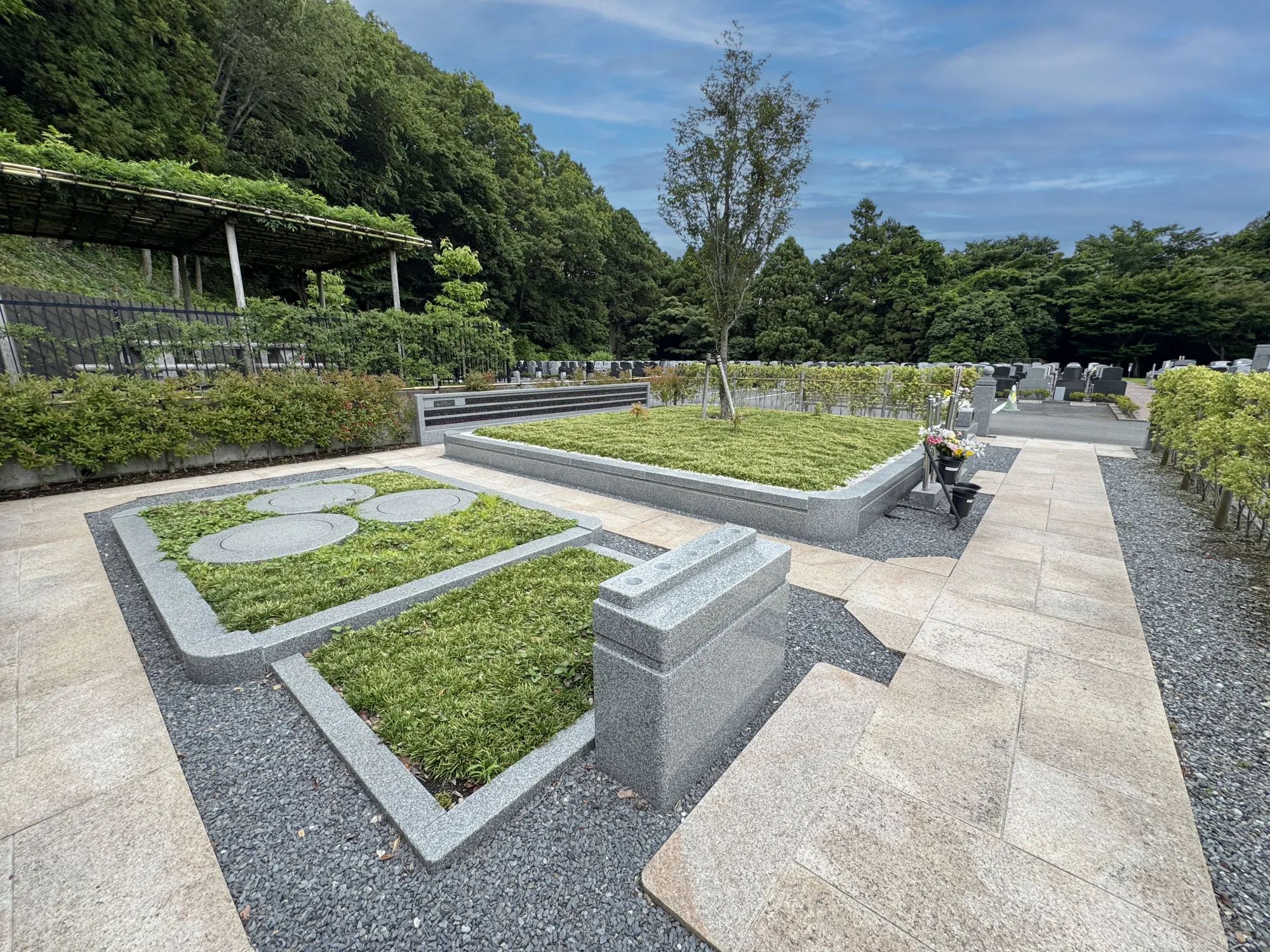 メモリアルパーク厚木ふるさとの丘 樹木葬「とこしえ」全景