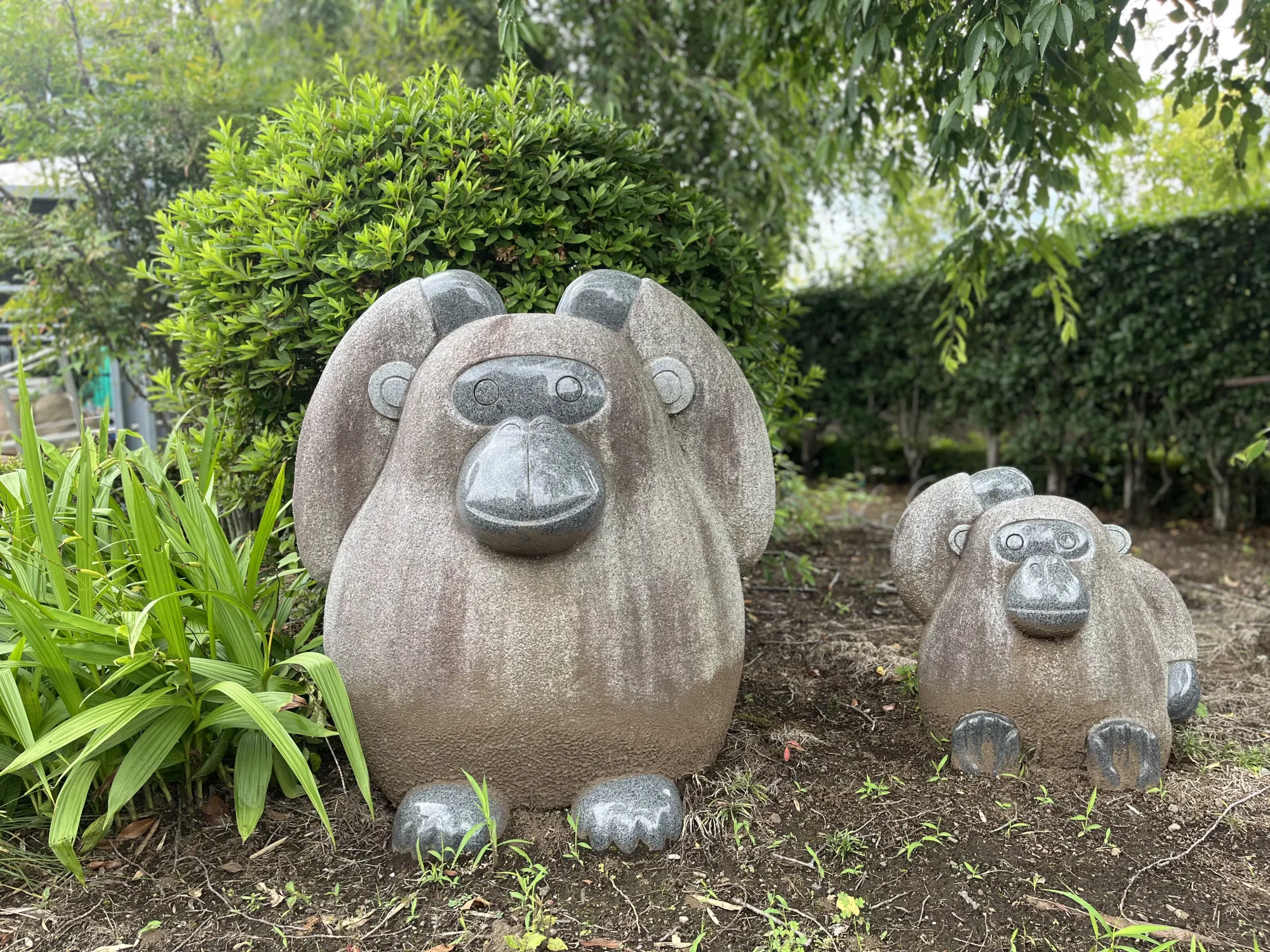 相模ふれあいの杜 田名聖地霊園 園内の石像