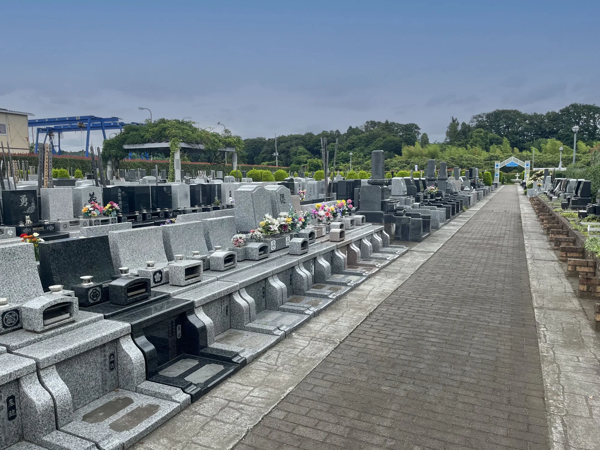 相模ふれあいの杜 田名聖地霊園 前敷石付き区画