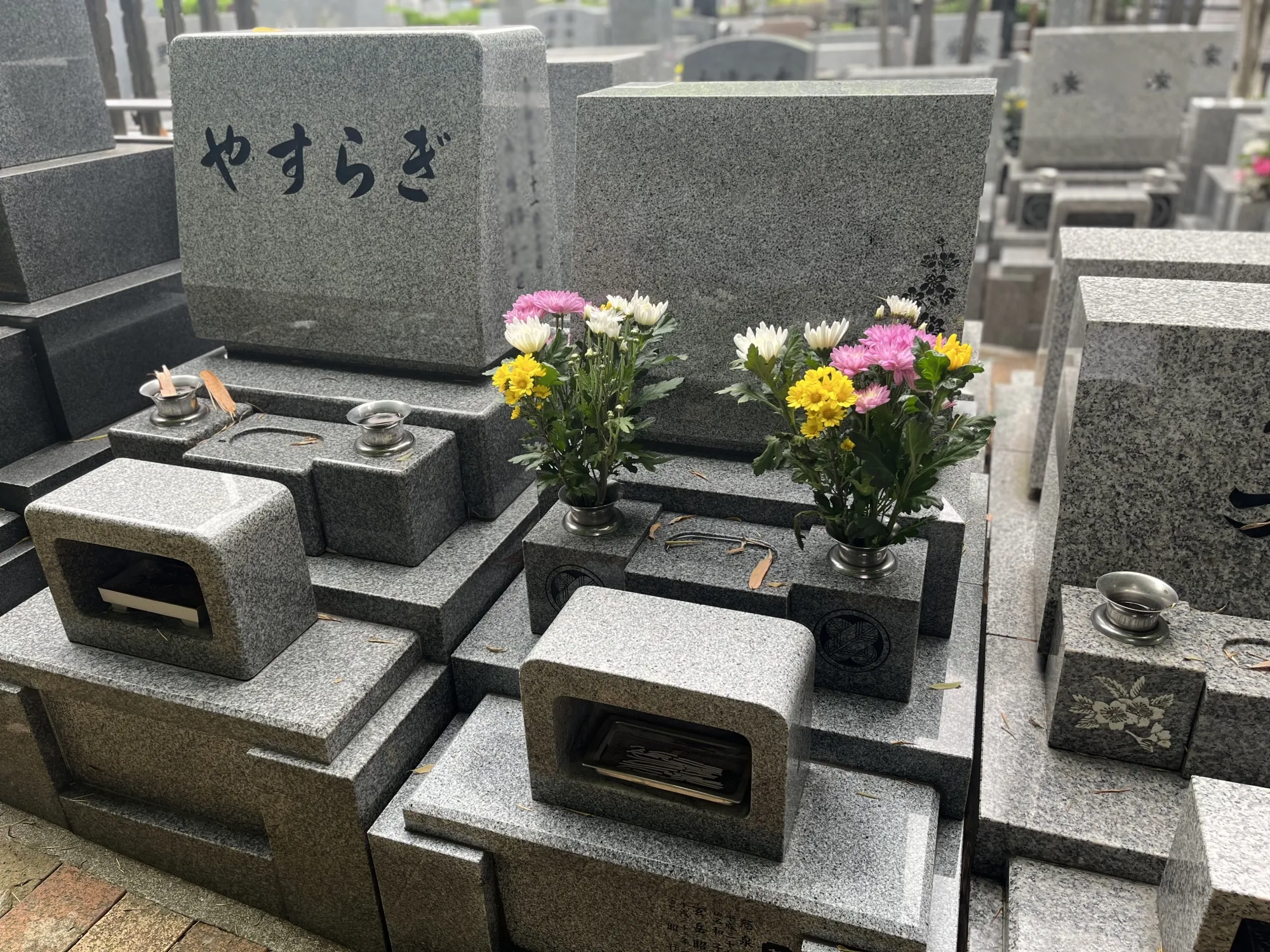 静林の丘鶴ヶ峰霊園 一般墓所の様子